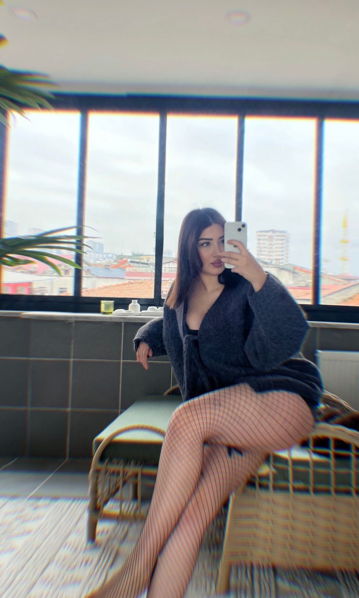 Hizan Güzel ve Yüksek Ruhlu Kadın Escort Tuğçe